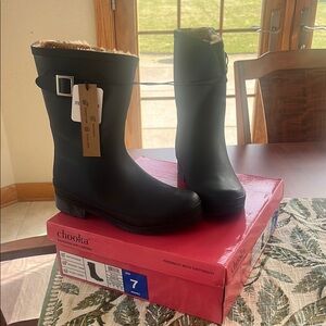 Chooka Black Rain Boots with Faux Fur Lining